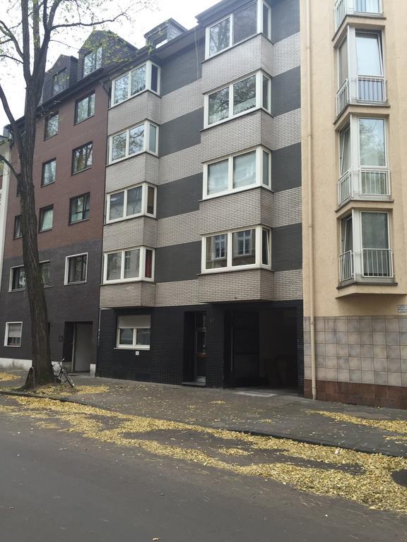 Apartment Maximilians Düsseldorf Zimmer foto